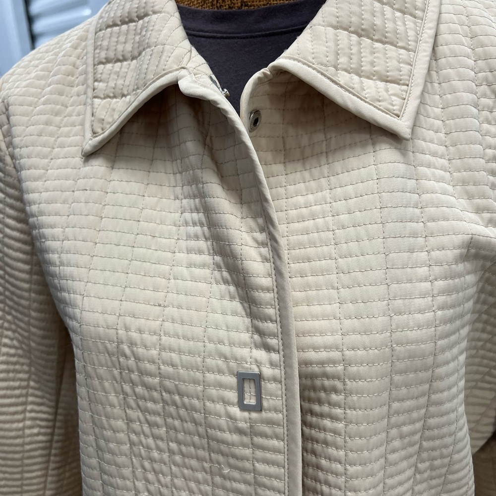 Talbot’s Lightweight Jacket - Picture 2 of 7